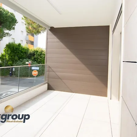 Apartment Sunrise Tower *